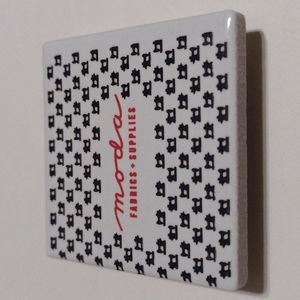 3/$15 Moda Fabrics Checkered Antique Sewing Machine Tile Magnet